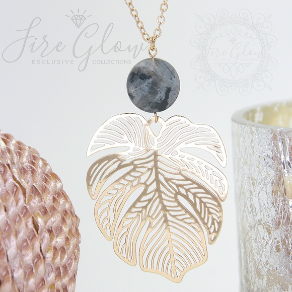 Gold Leaf Pendent / Natural Stone Long Necklace - Picture 2 of 9